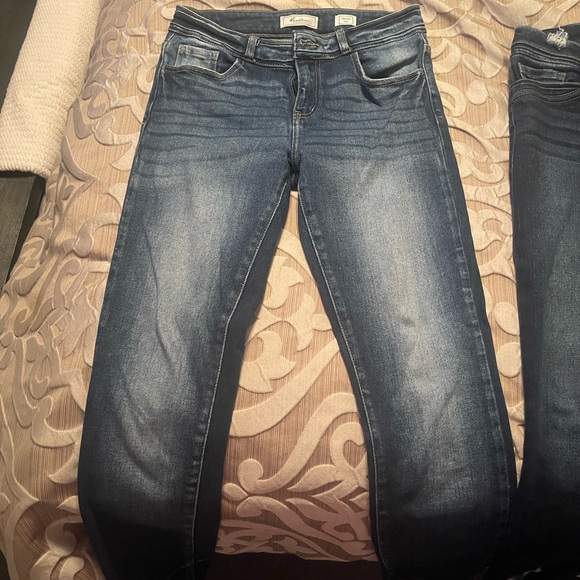 KanCan Distressed Denim Jeans - Picture 5 of 6